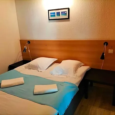 Les Acacias Courte Et Longue Duree Hotel Rosheim
